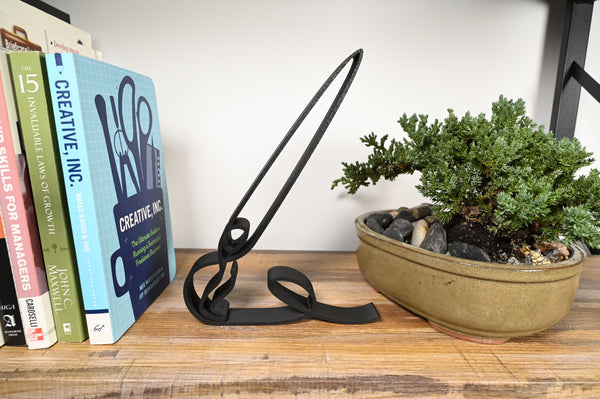 Paint Brush Art, Minimalist Line Art for Creative Spaces, Artistic Home Decor, Modern Hobbies, Desk Line Art