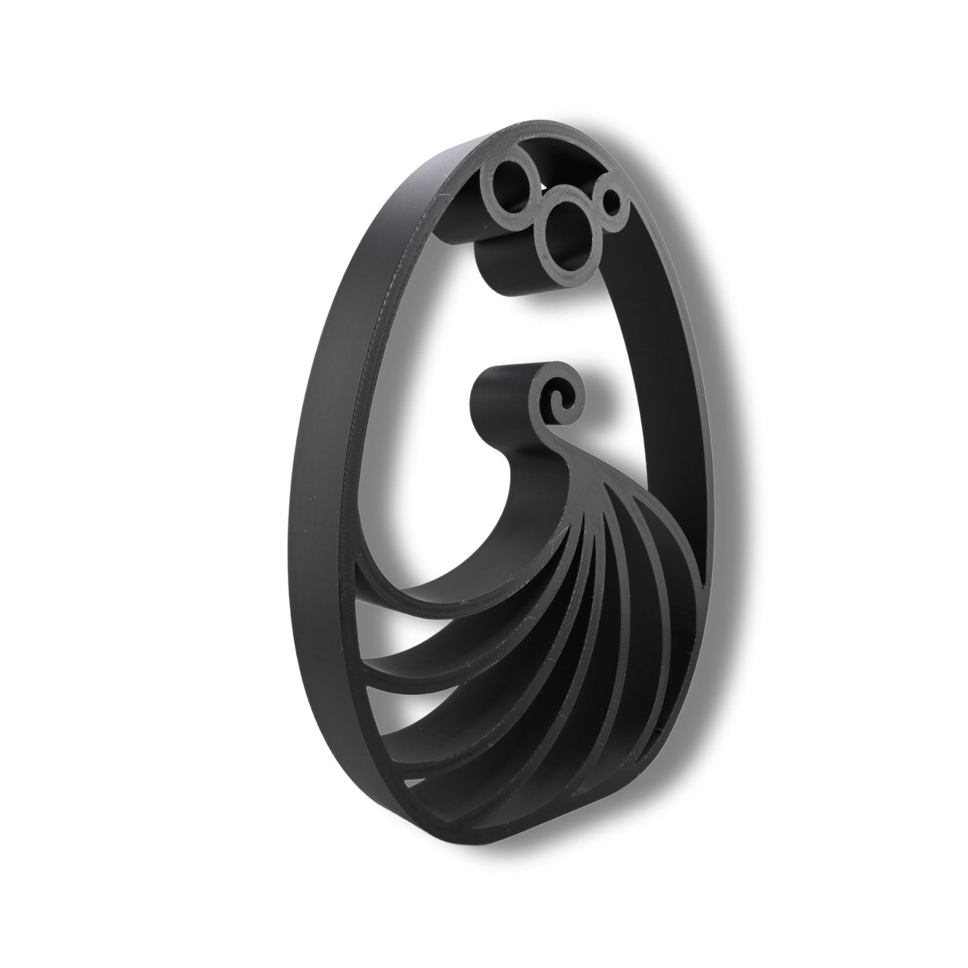Elegant Twirl Elegant Outlines sculpture — three quarter view