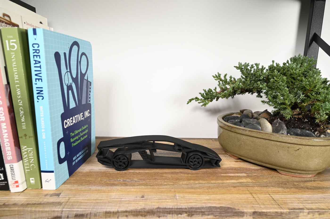 Lamborghini Side View Line Art Car Sculpture – product image 1